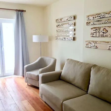 Exquisit Flat Right Appartement *